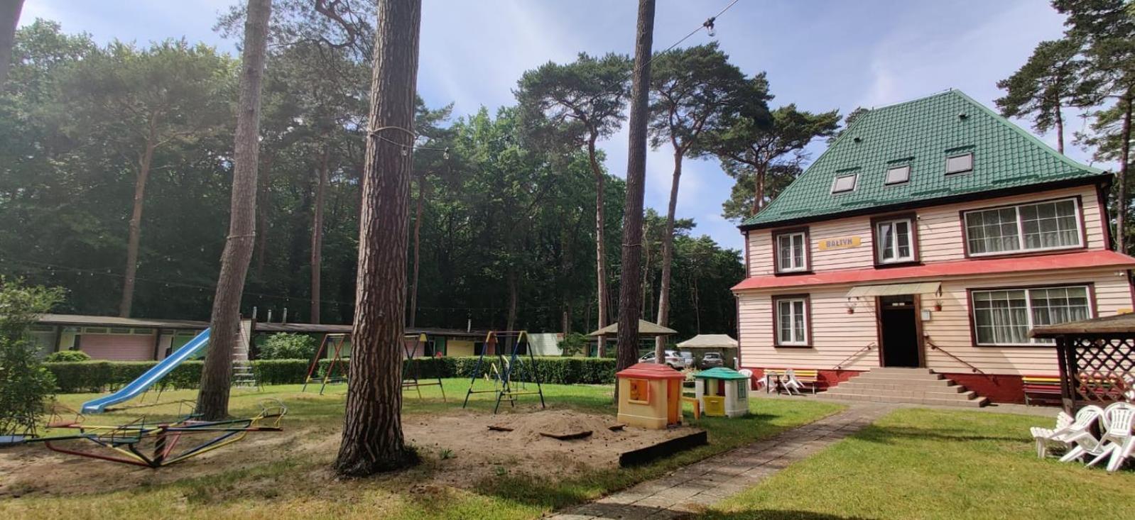 Hotel Dom Wczasowy Baltyk Ustronie Morskie Zewnętrze zdjęcie